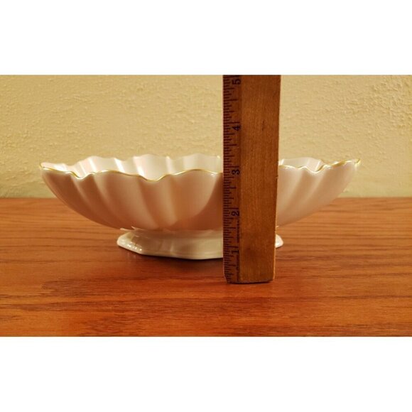 Lenox Special Christmas Holly Berry Scalloped Bowl 10 7/8" Gold Trim Oval - Picture 6 of 9